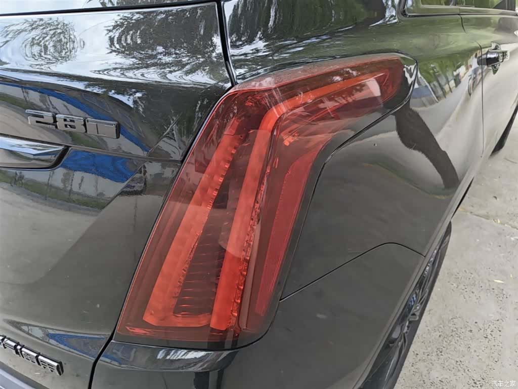 Cadillac XT5, 2021 8