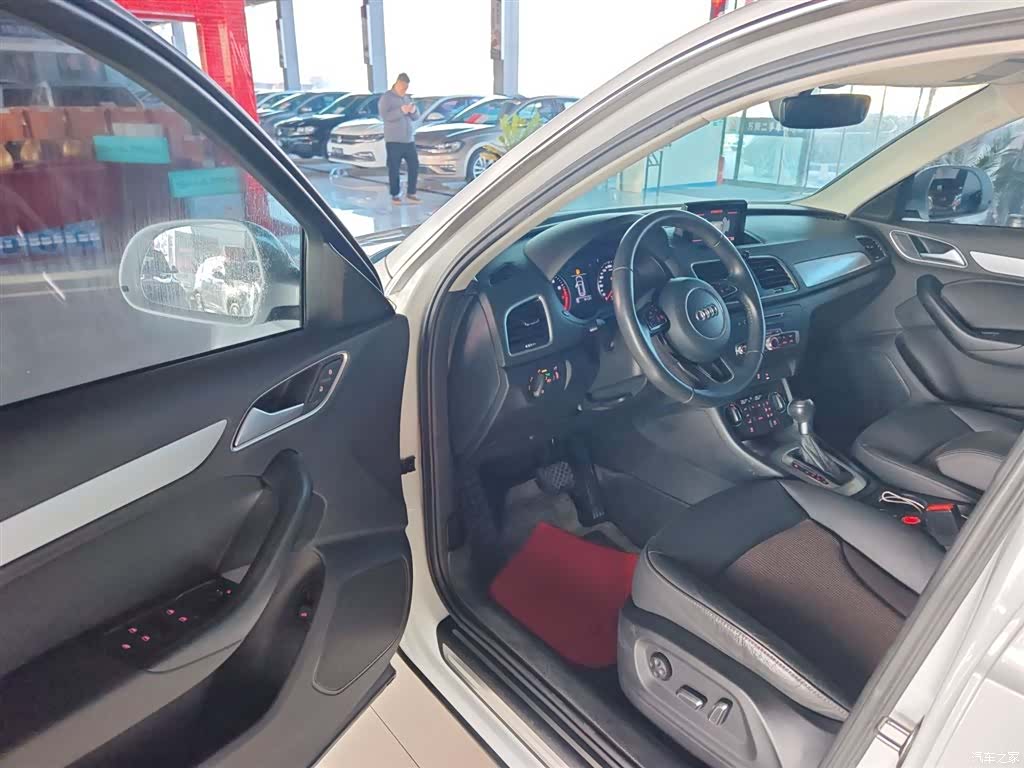Audi Q3, 2018 13