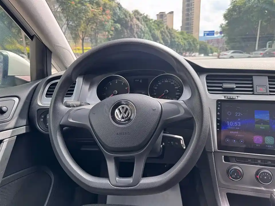 Volkswagen golf
