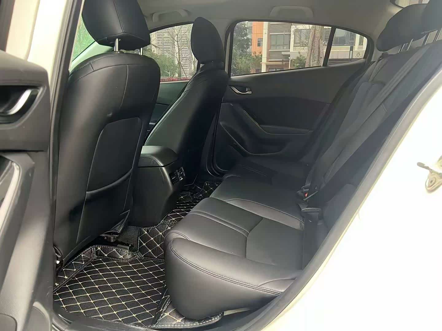 Mazda Mazda3, 2018 6