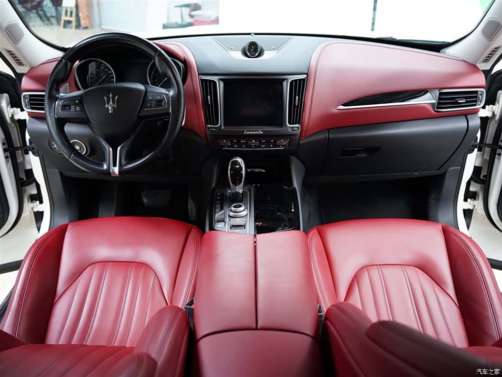 Maserati Levante, 2018 43