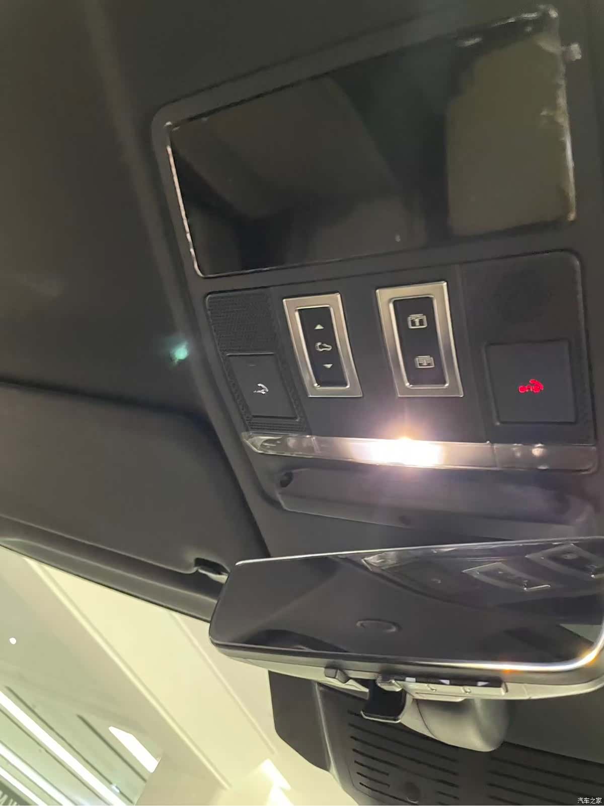 Land Rover Defender, 2023 27