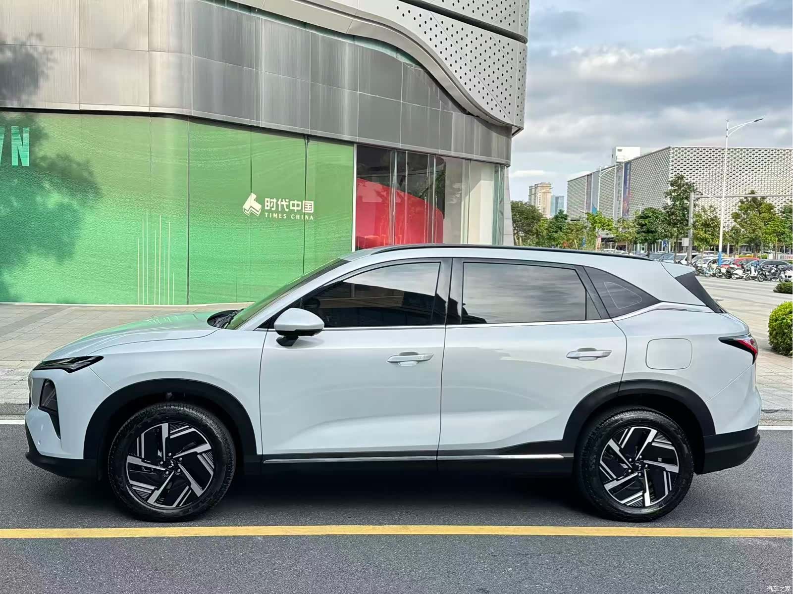 Wuling Starlight, 2024 4