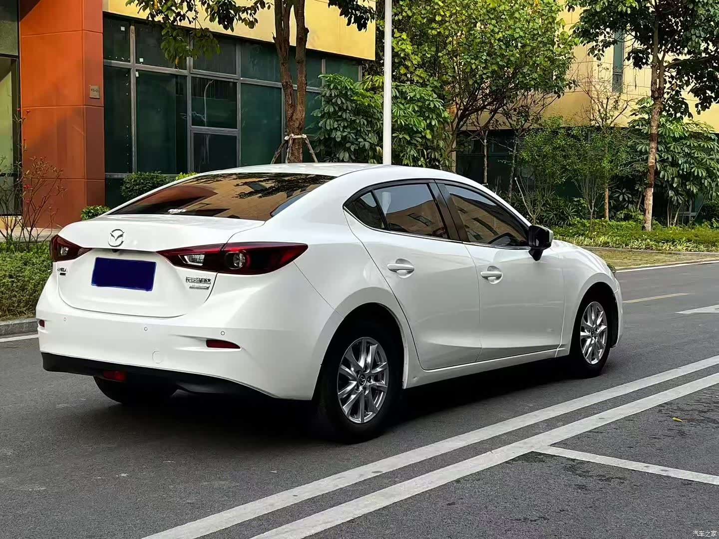 Mazda Mazda3, 2018 13
