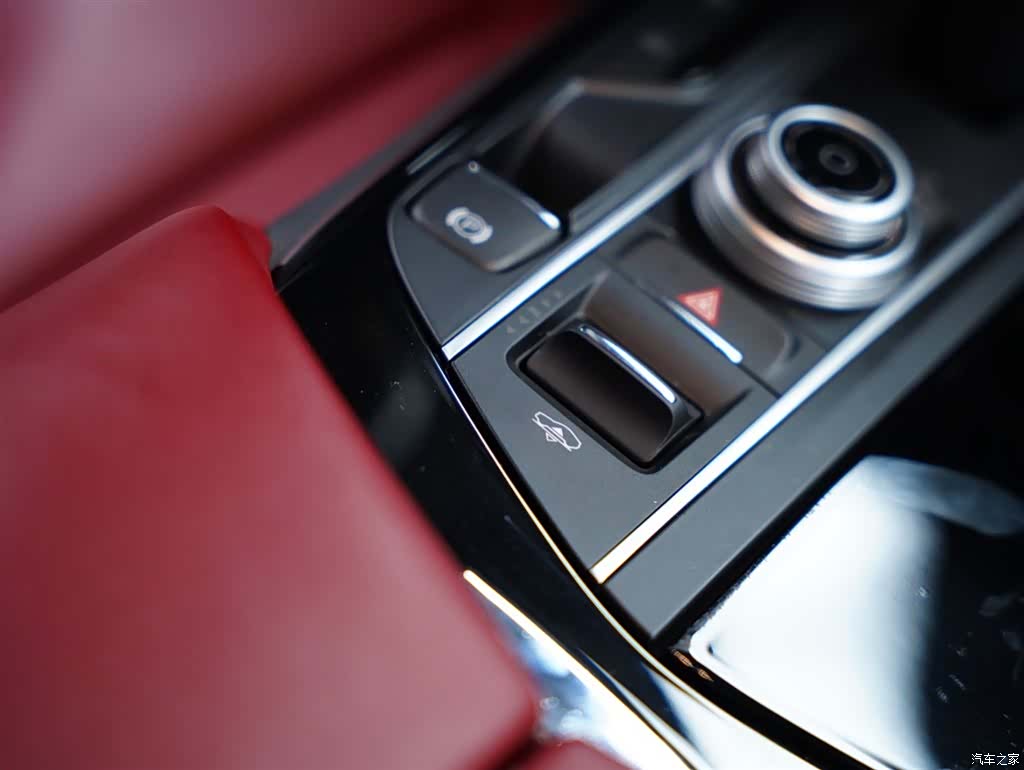 Maserati Levante, 2018 46