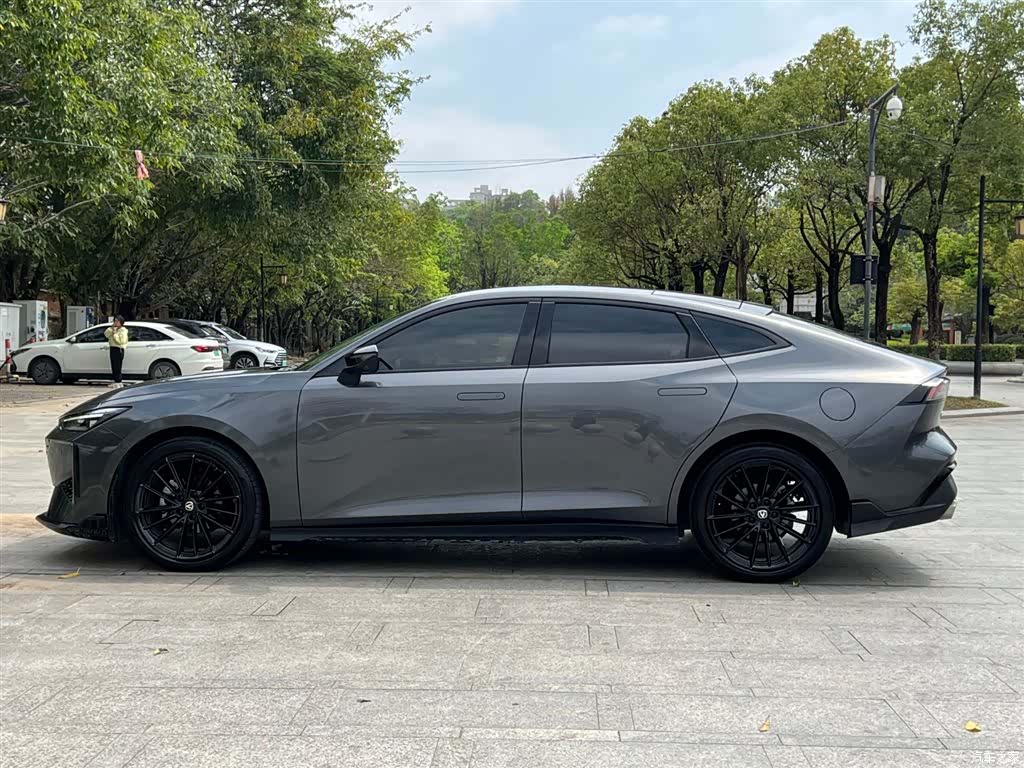 Changan UNI-V, 2024 3