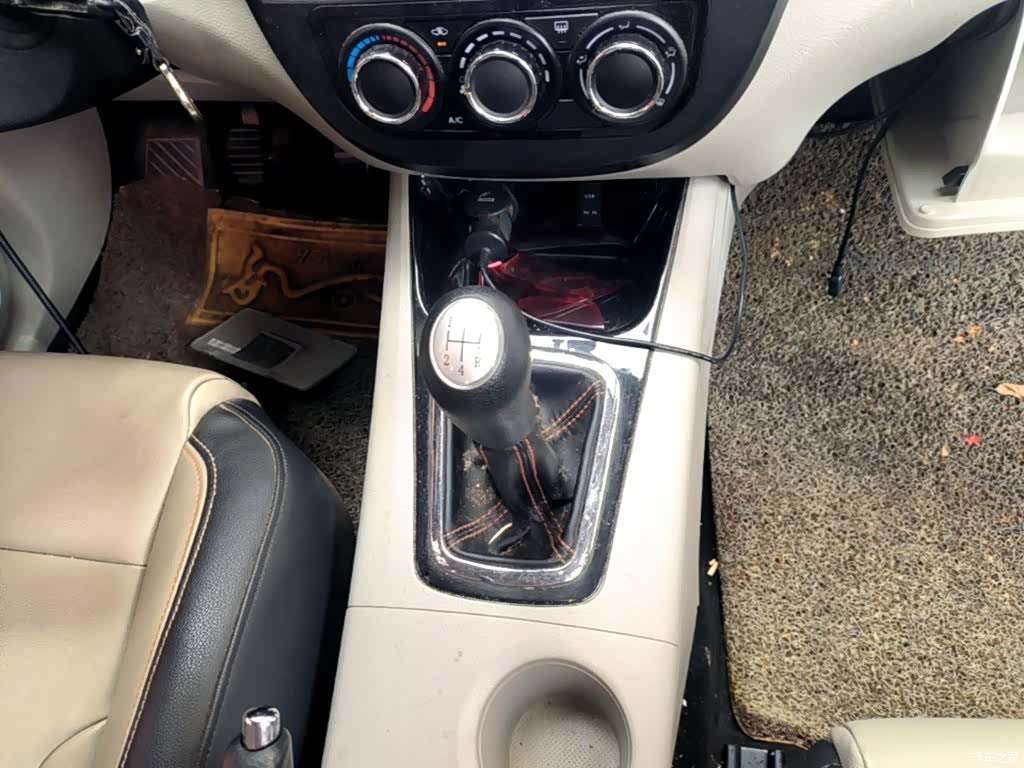 DongFeng X3, 2016 14