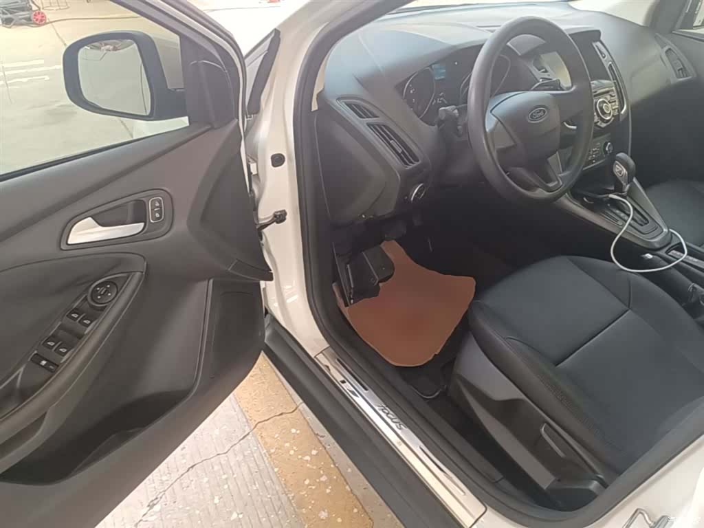 Ford Focus, 2018 16