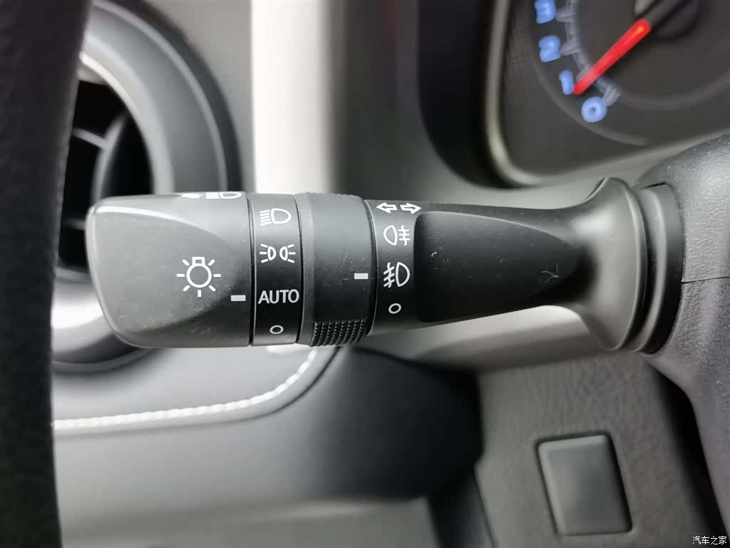 Toyota RAV4, 2018 21