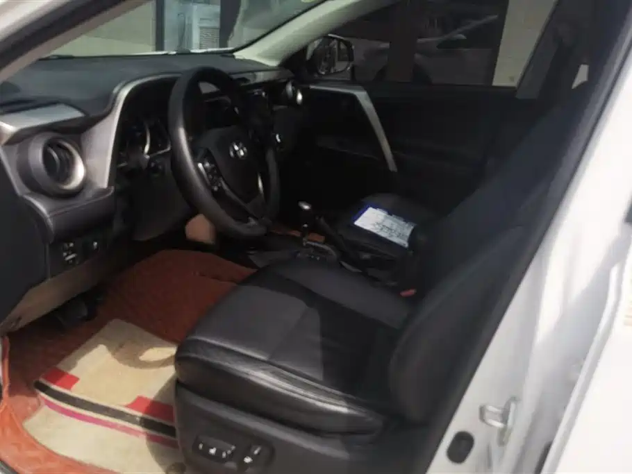 Toyota RAV4 Rongfang