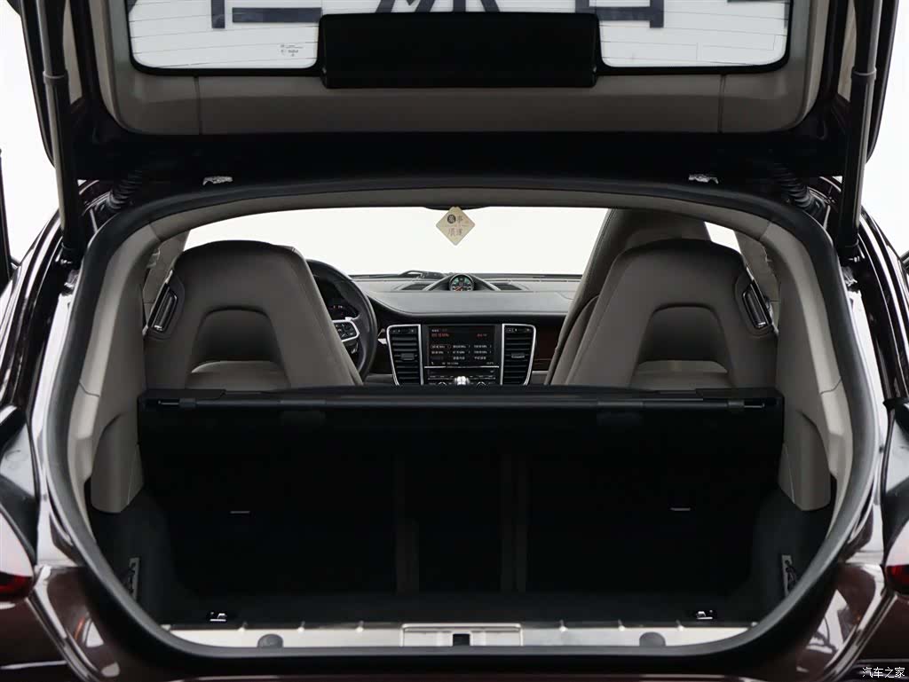 Porsche Panamera, 2011 11