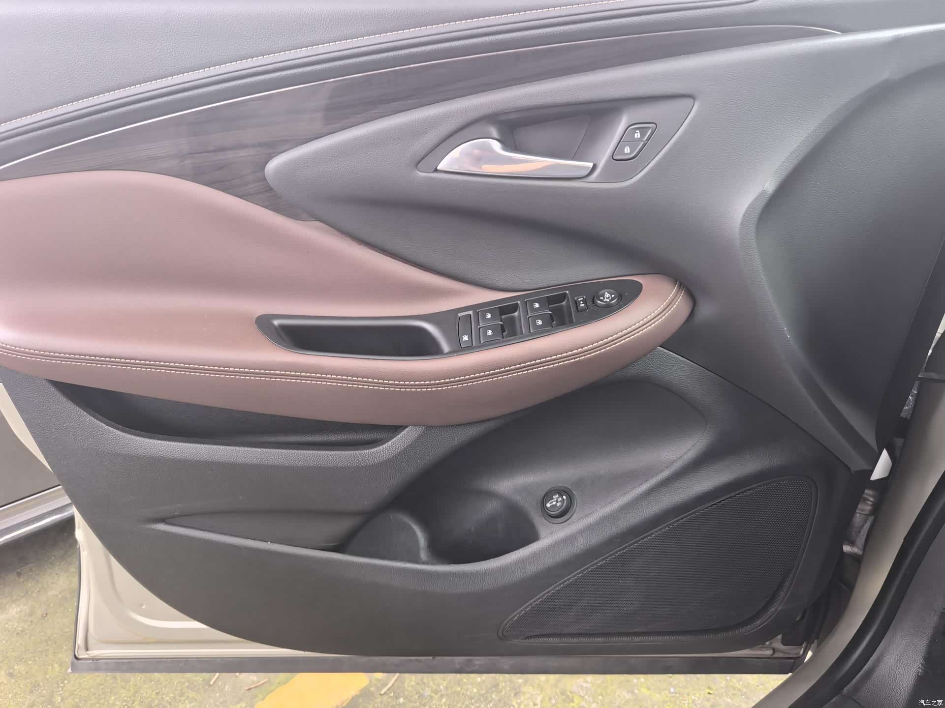 Buick Envision Plus, 2017 8