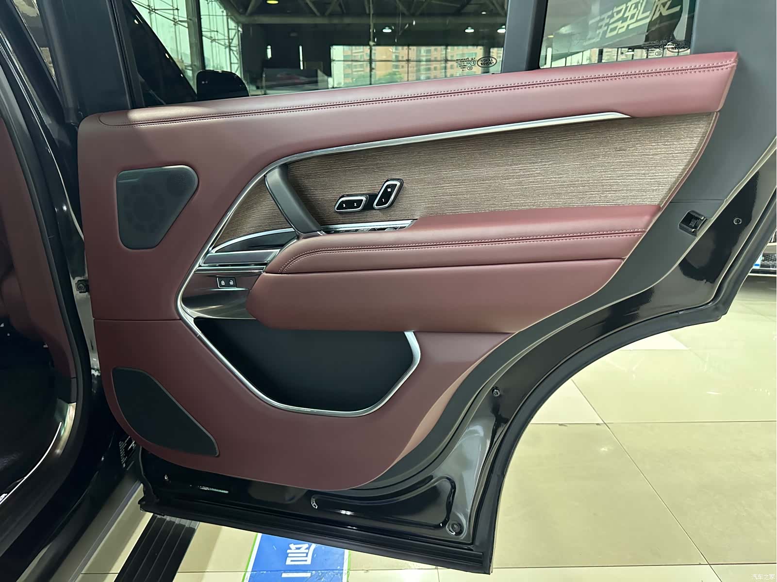 Land Rover Range Rover, 2025 17