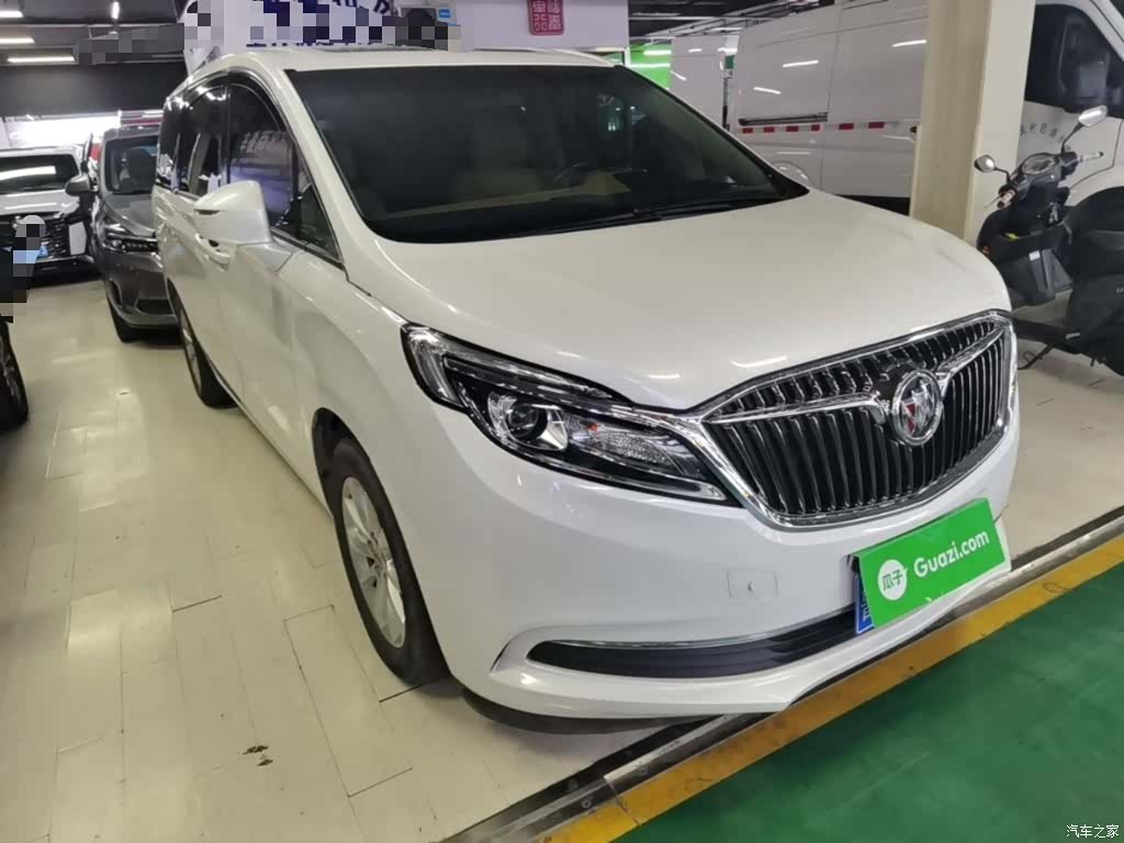 Buick GL8, 2019 4