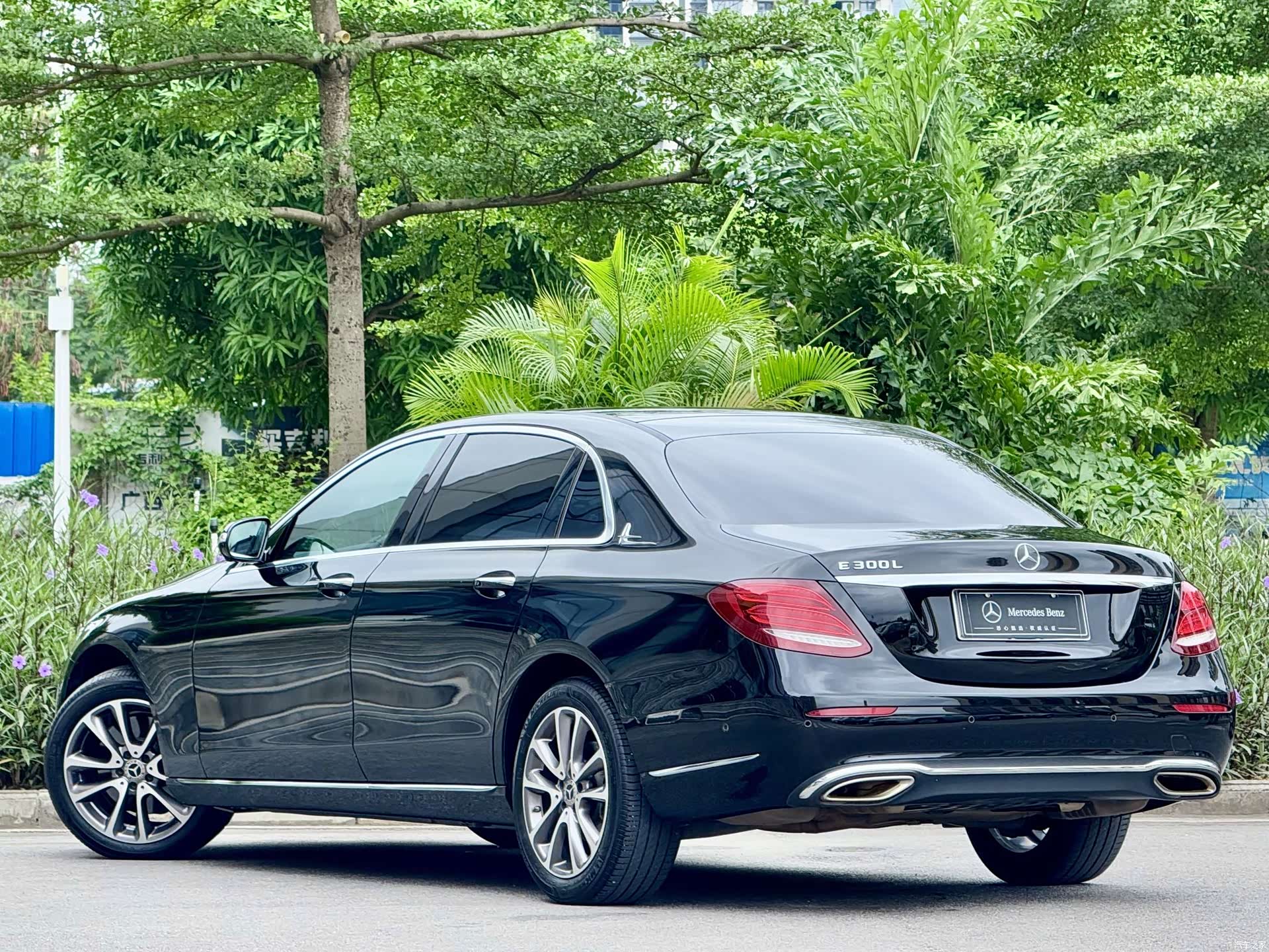Mercedes-Benz E-Class, 2019 4