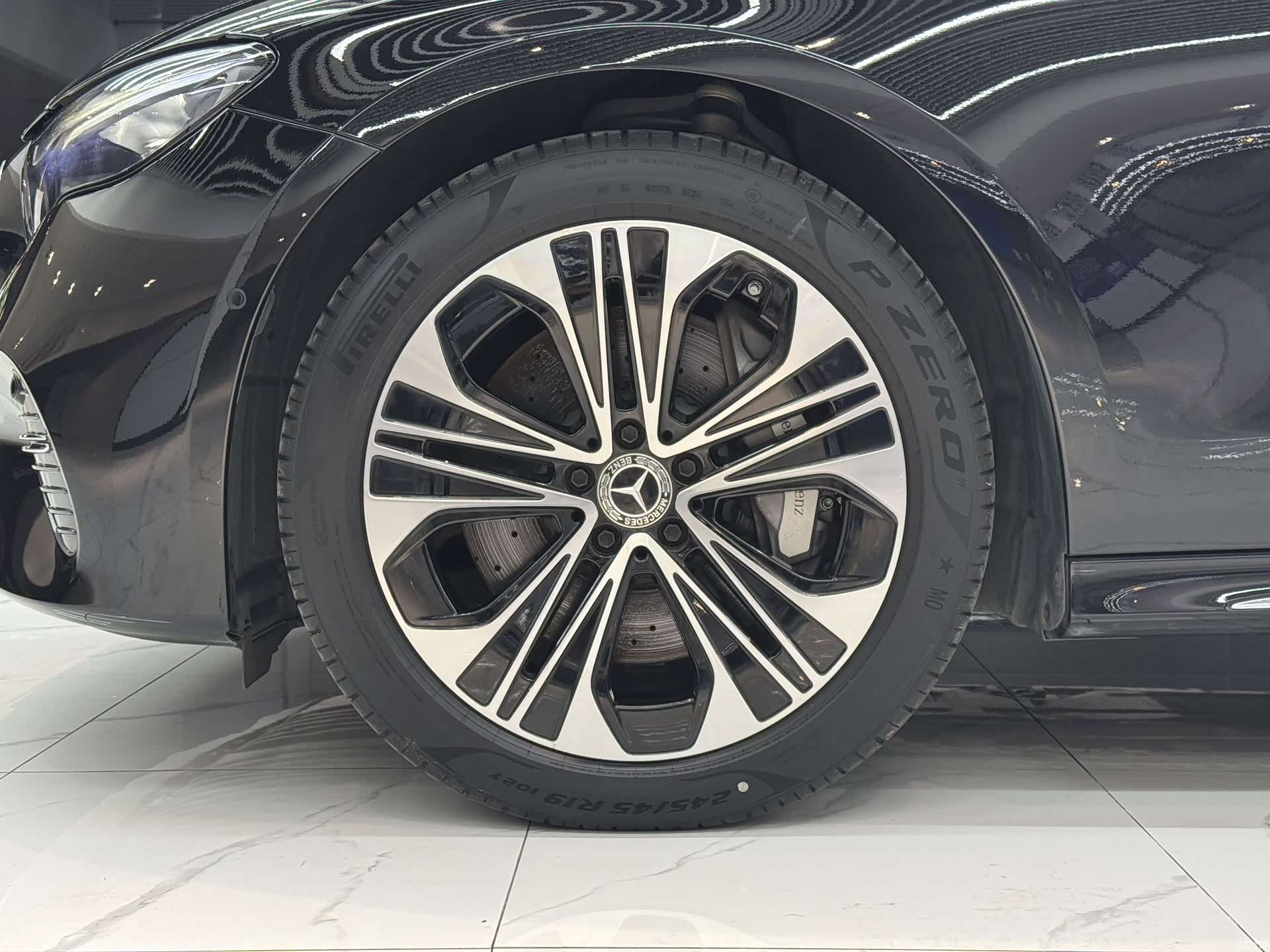 Mercedes-Benz E-Class, 2024 10