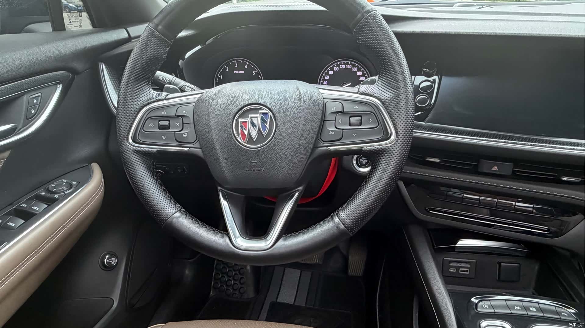 Buick Envision Plus, 2021 13
