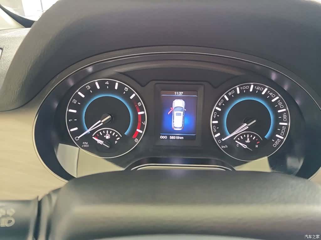 Haval H2, 2015 12