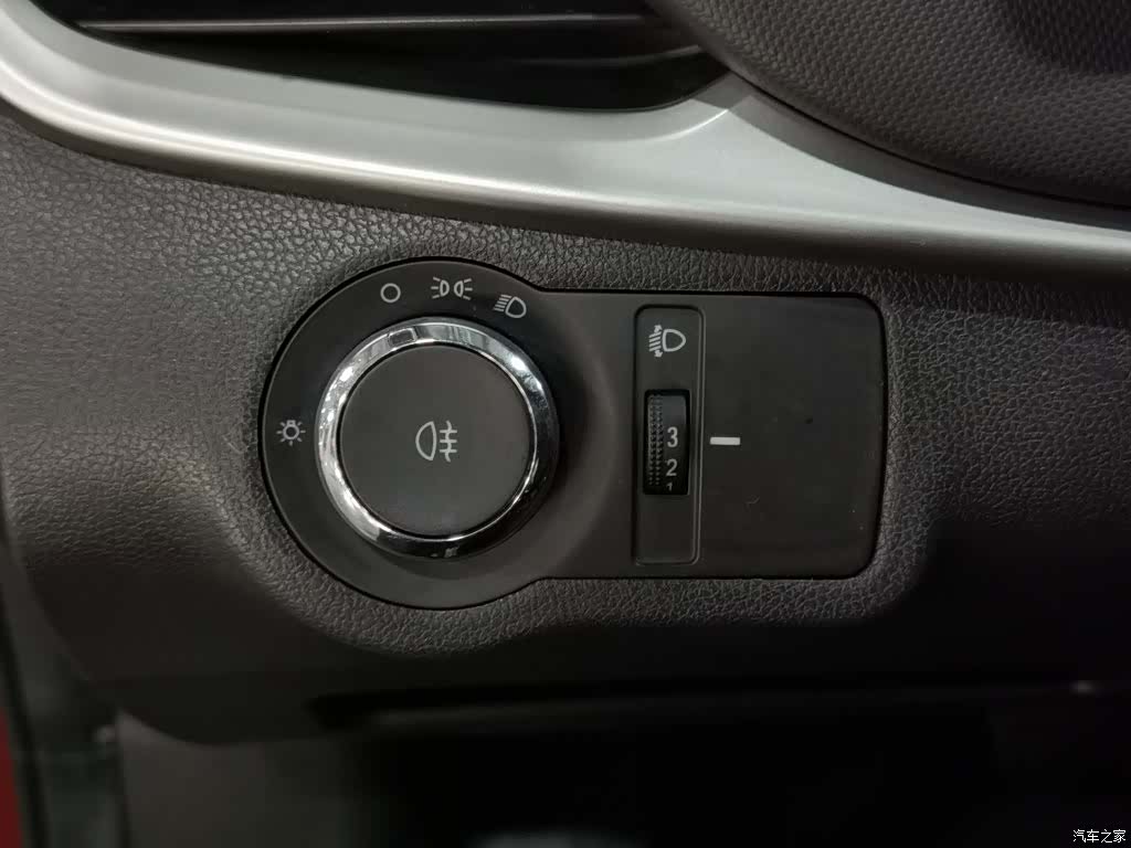 Chevrolet 320, 2018 21