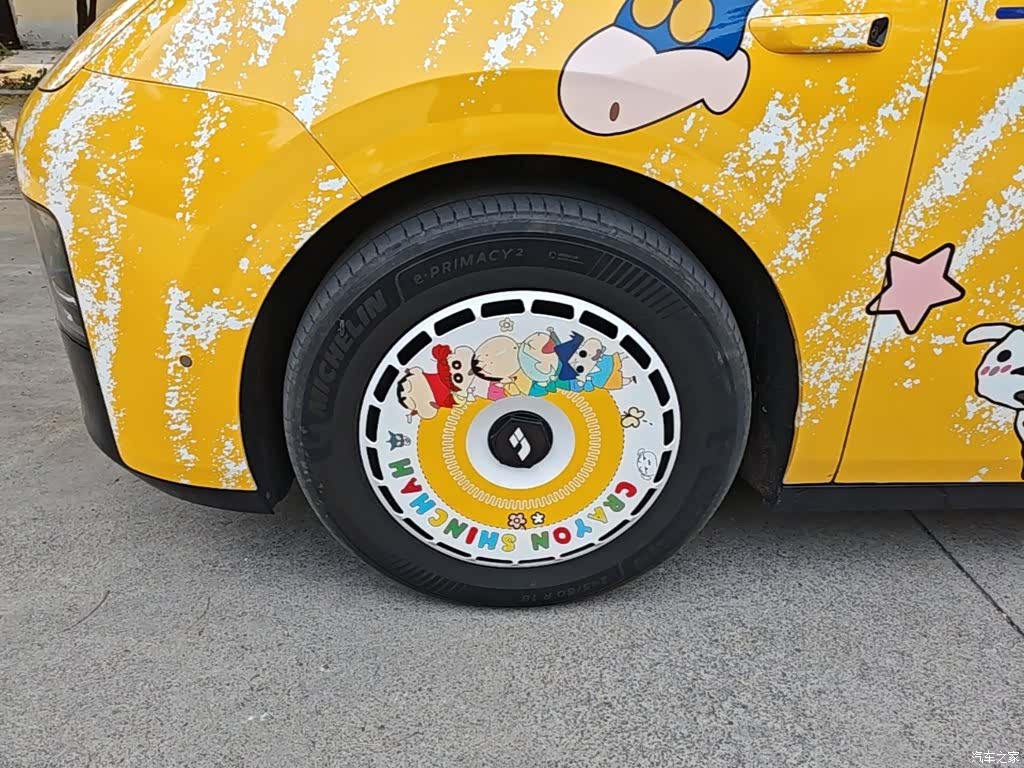 Li Auto MEGA, 2024 23