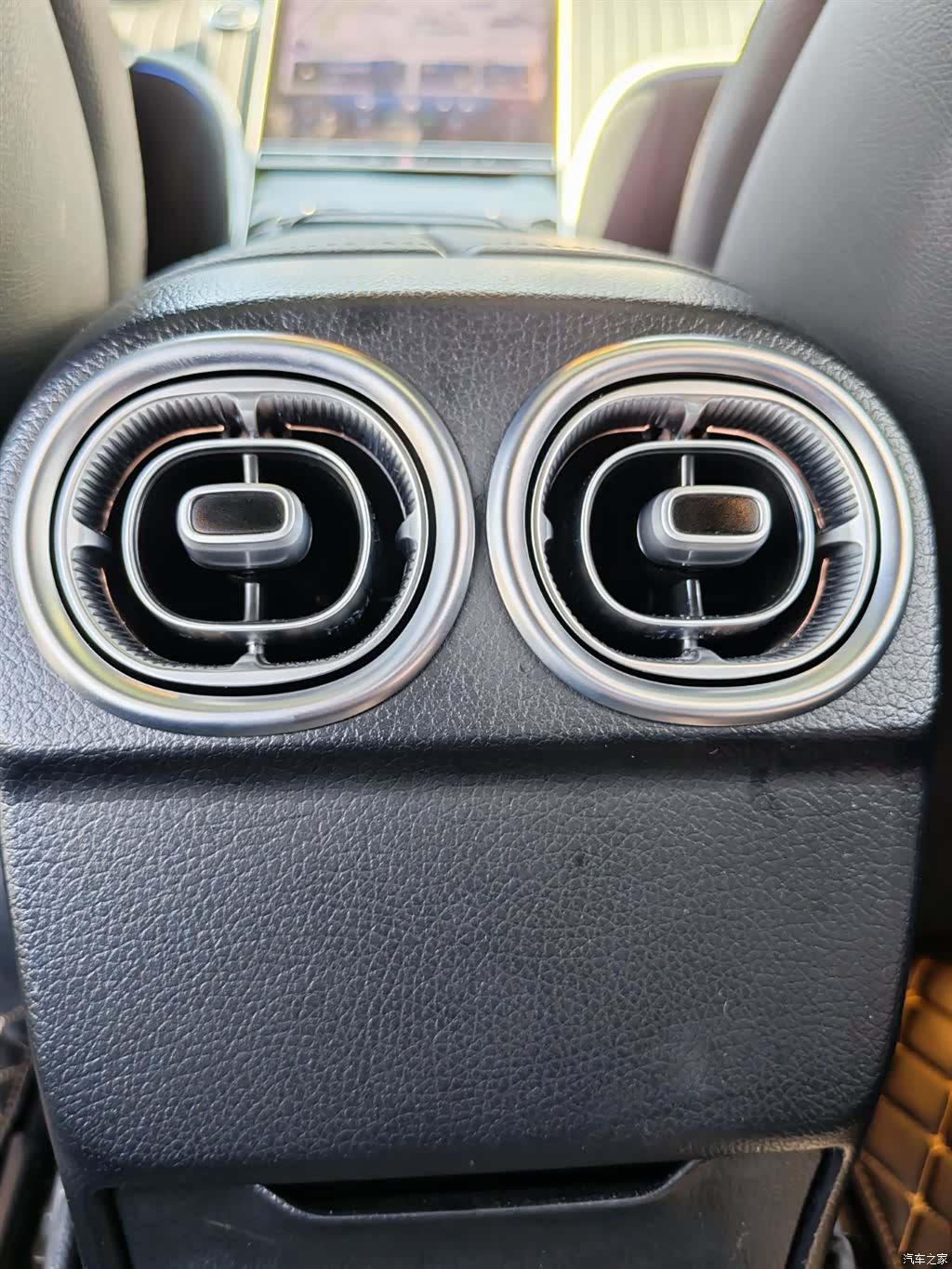 Mercedes-Benz C-Class, 2023 20