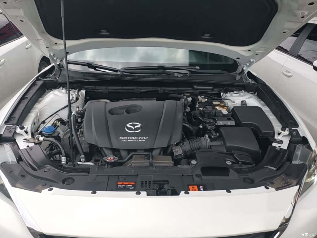 Mazda CX-4, 2019 20