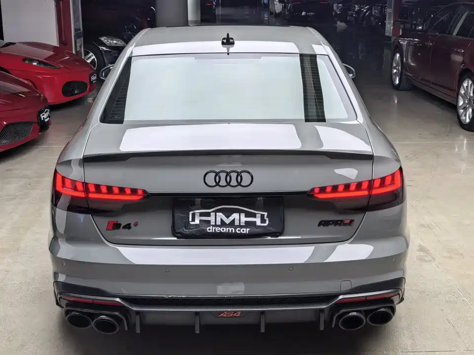 Audi S4