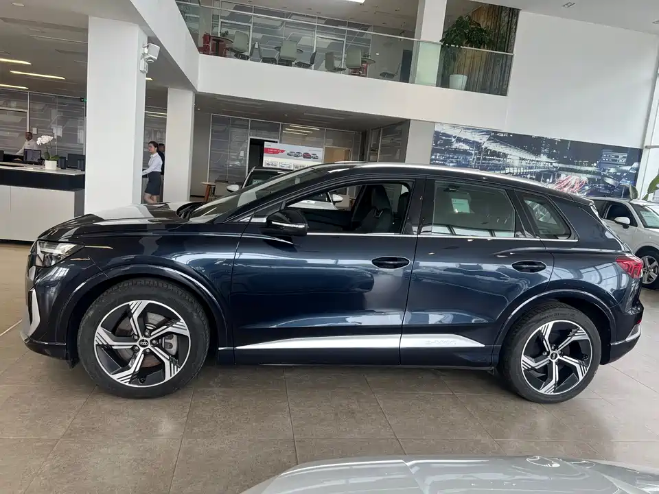 Audi Q4