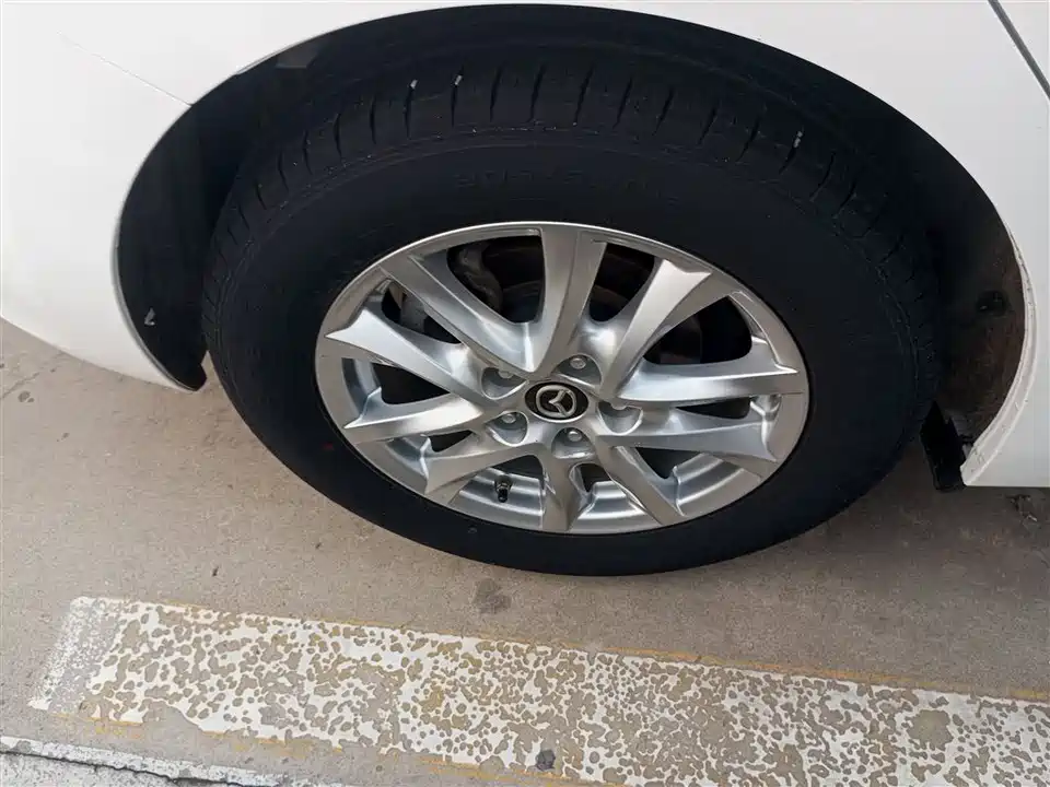 Mazda 3 Angkesaila