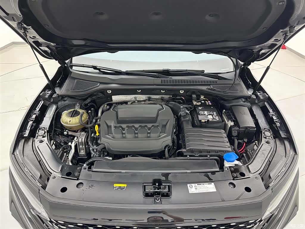 Volkswagen Passat, 2023 26