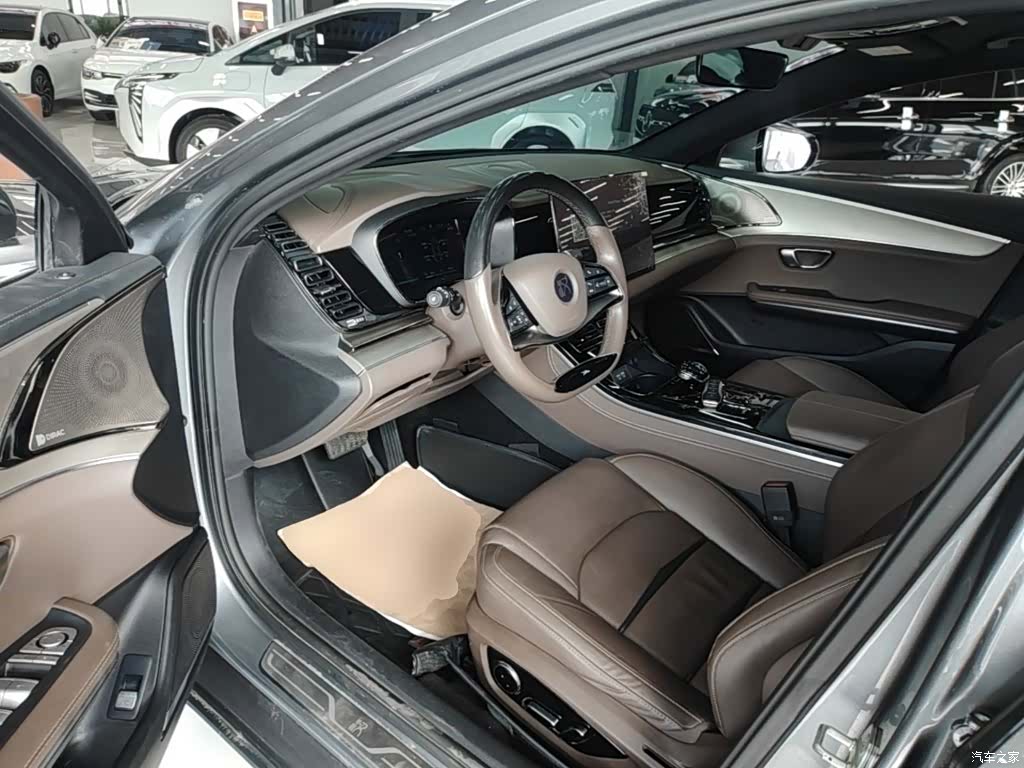 BYD Han, 2023 16