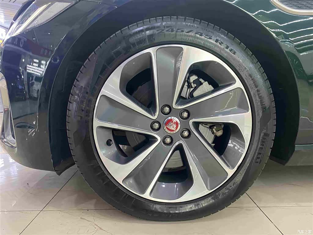 Land Rover P200, 2023 все фото