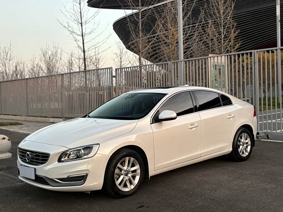 Volvo S60