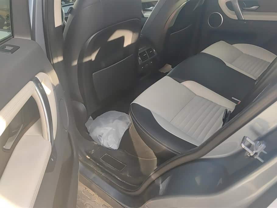 Land Rover Discover sports