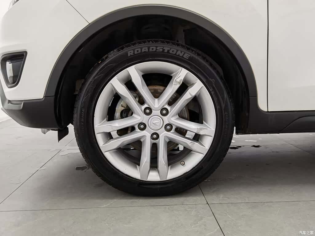 Changan CS35, 2018 17