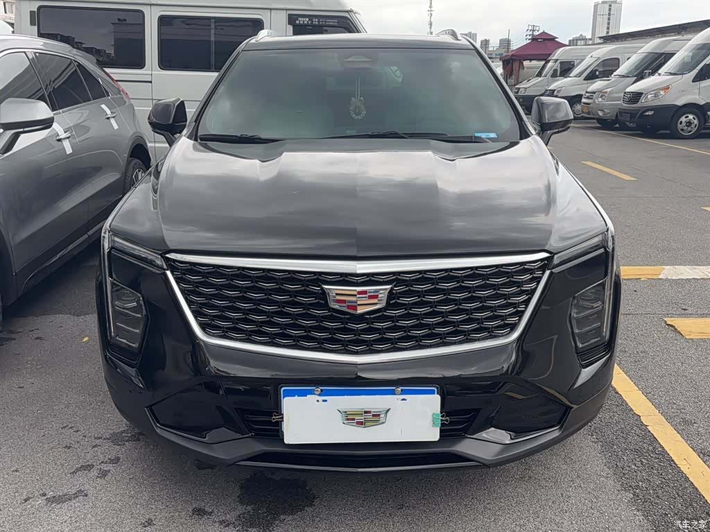 Cadillac XT4, 2025 3