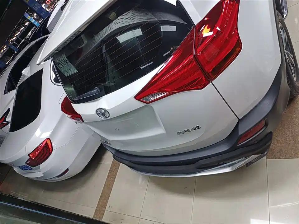 Toyota RAV4 Rongfang