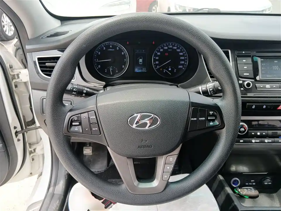 Hyundai Name picture
