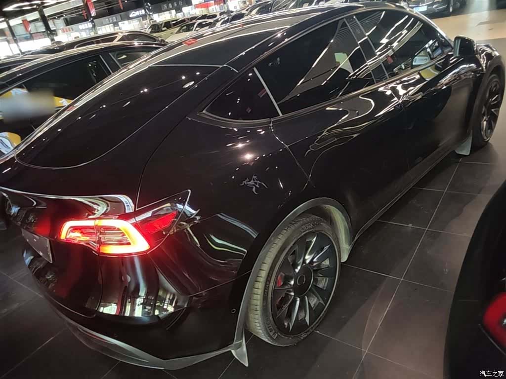 Tesla Model Y, 2022 7