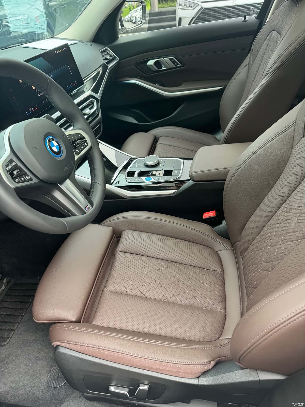 BMW i3, 2024 все фото