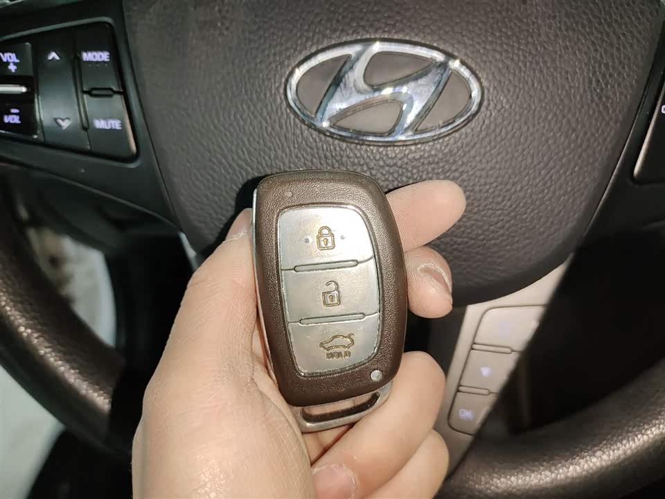 Hyundai Name picture