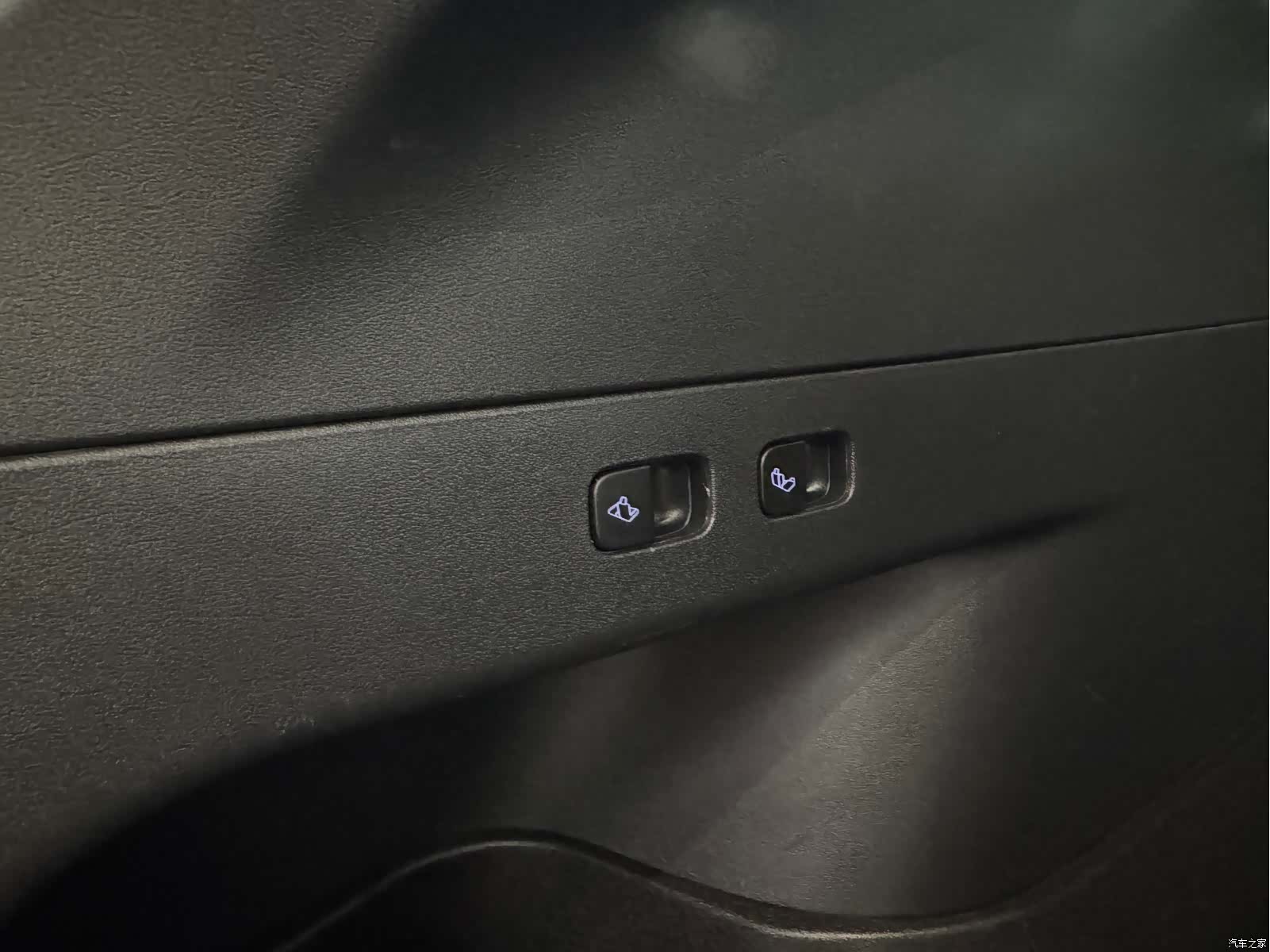 Tesla Model Y, 2023 23