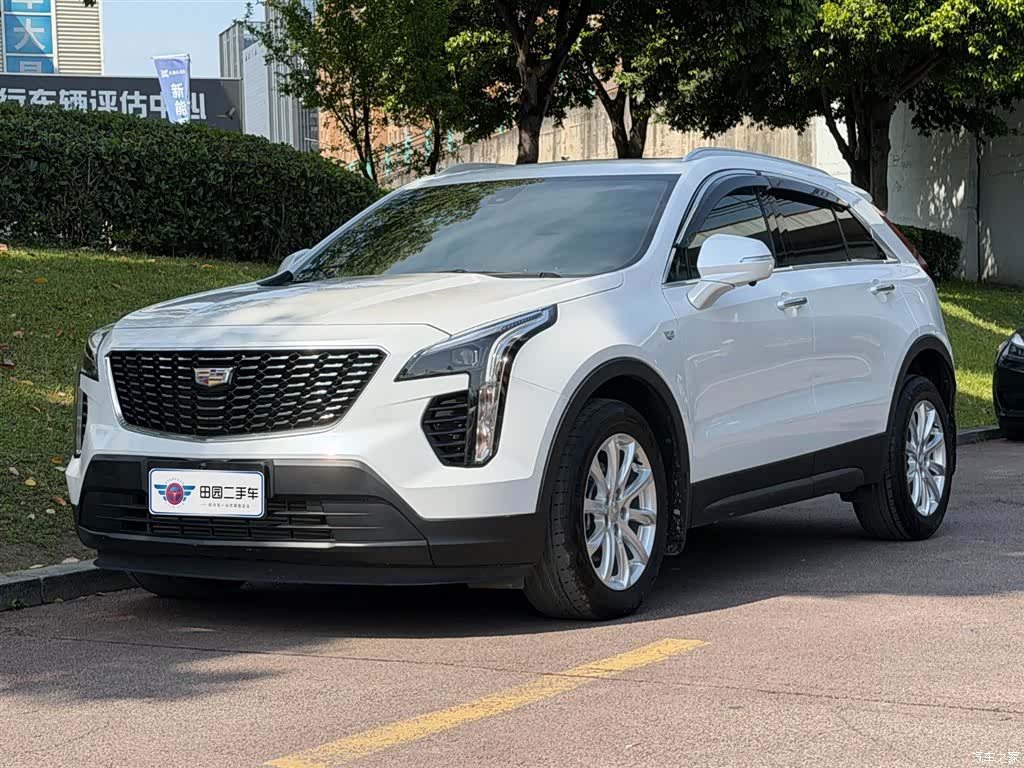 Cadillac XT4, 2023 1