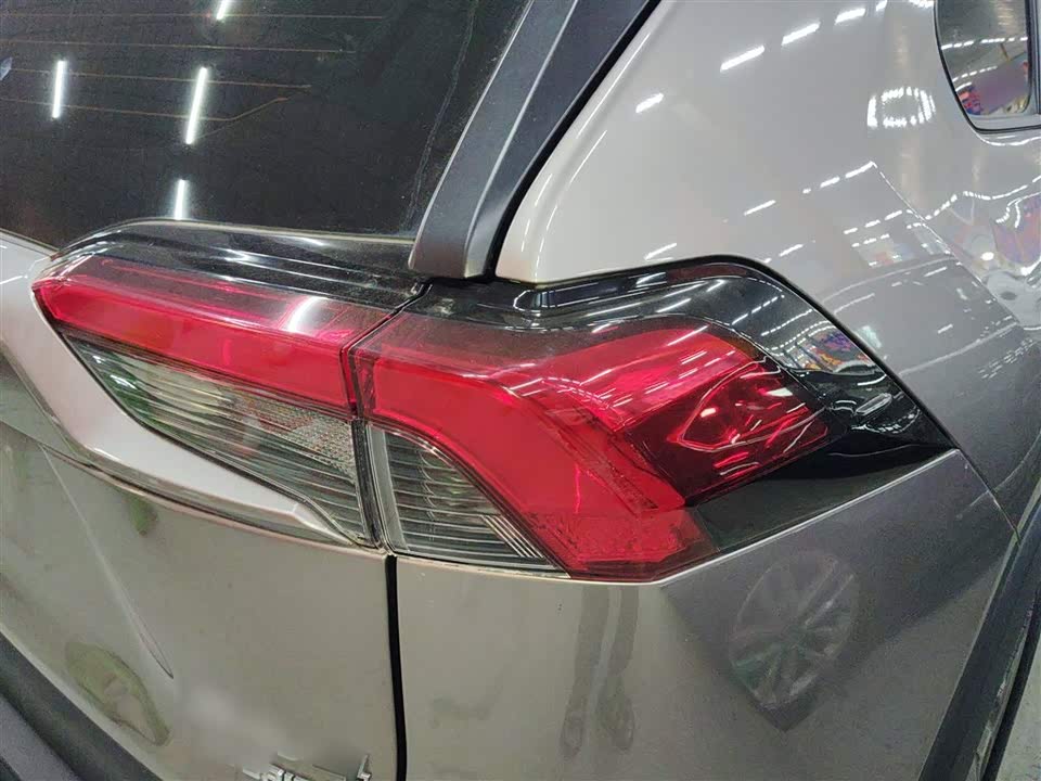 Toyota RAV4 Rongfang