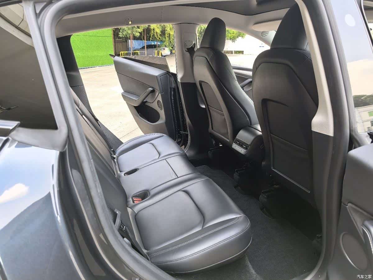 Tesla Model Y, 2024 9