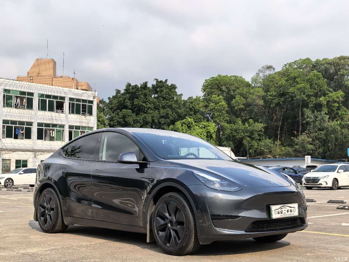 Tesla Model Y, 2024 3