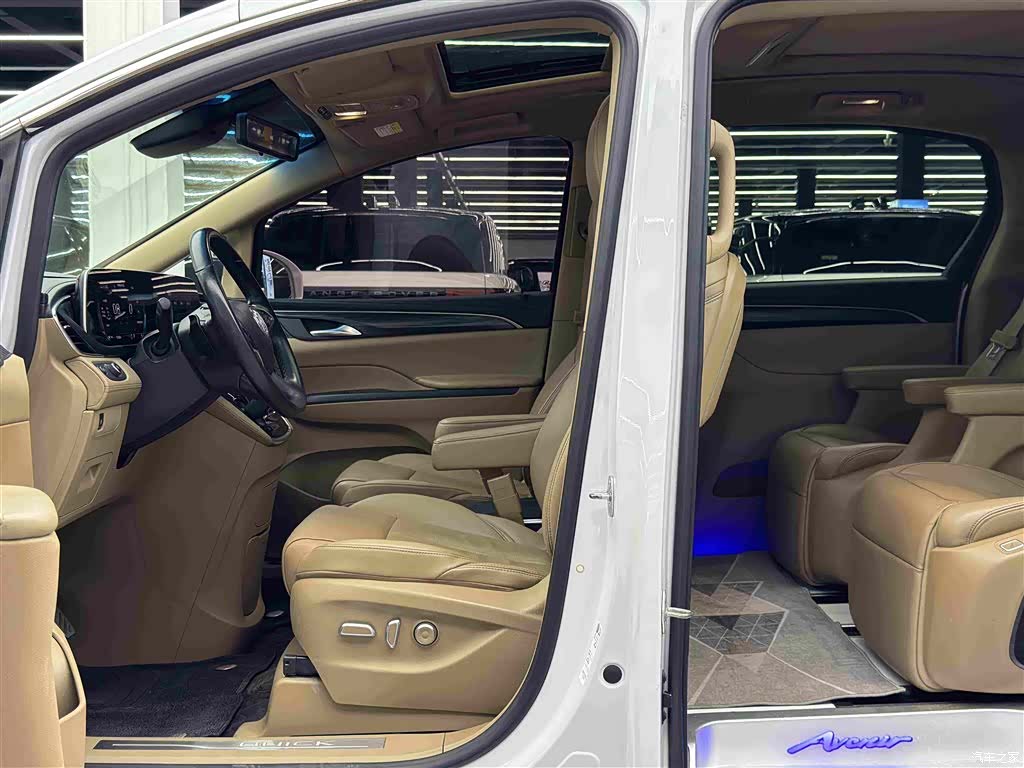 Buick GL8, 2020 6