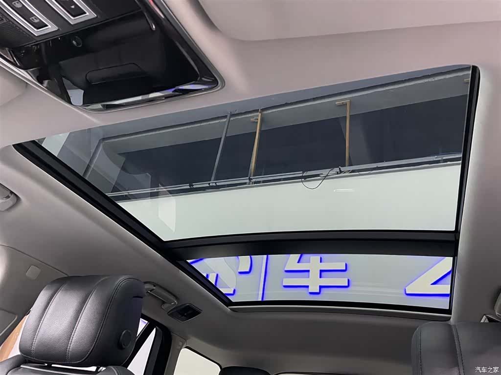Land Rover Range Rover, 2019 12