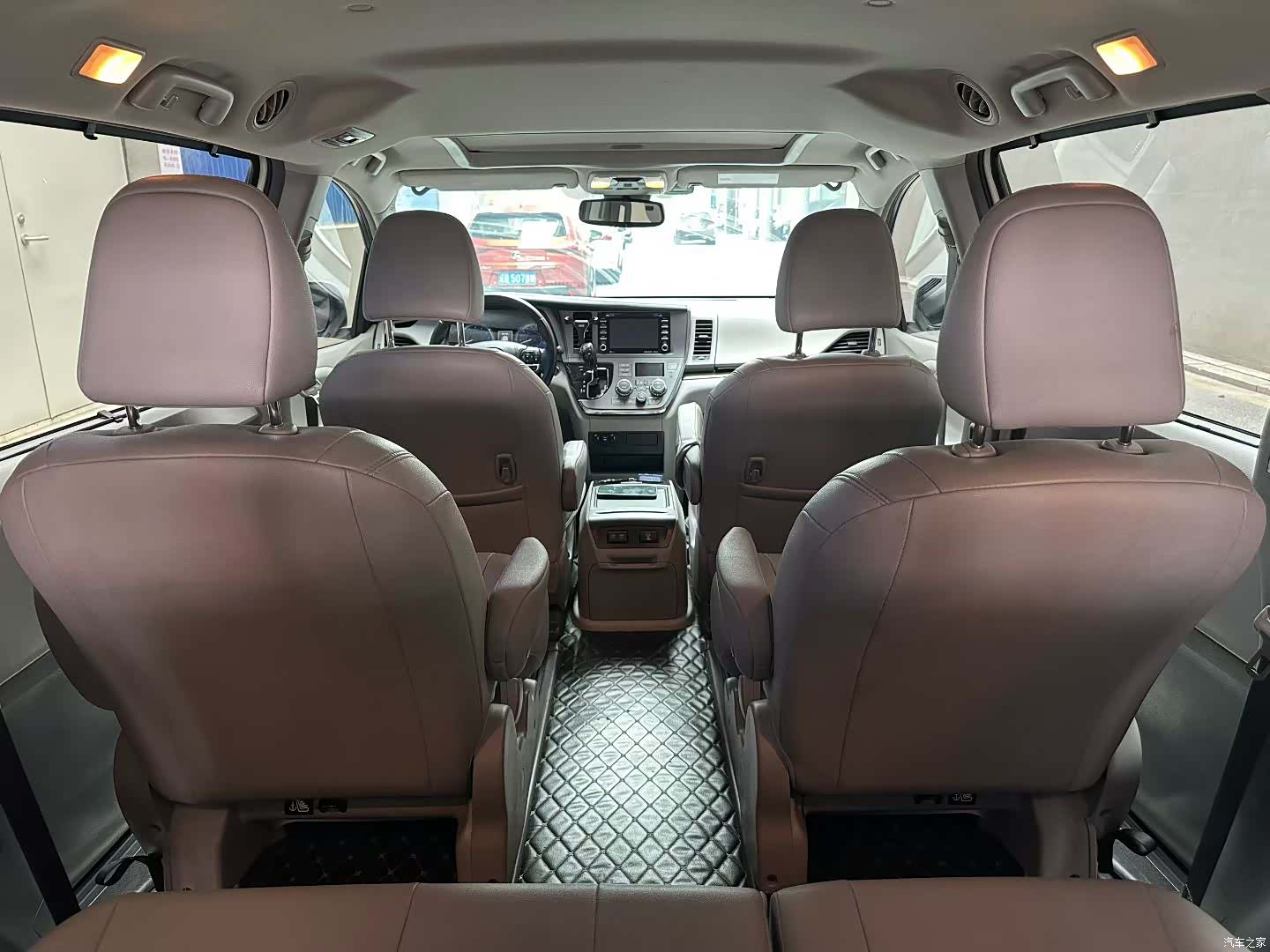 Toyota Sienna, 2019 8
