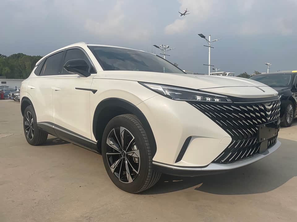 Roewe RX5